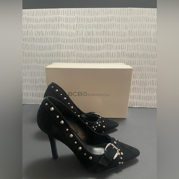 BCBG Generation -  Black Suede Studded Leather Stiletto Women’s Heels Size 7.5 - Picture 3 of 8